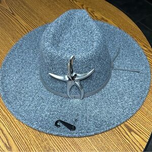 Gray Fedora Hat with a vintage Monet Silver tone Christmas Star Starfish